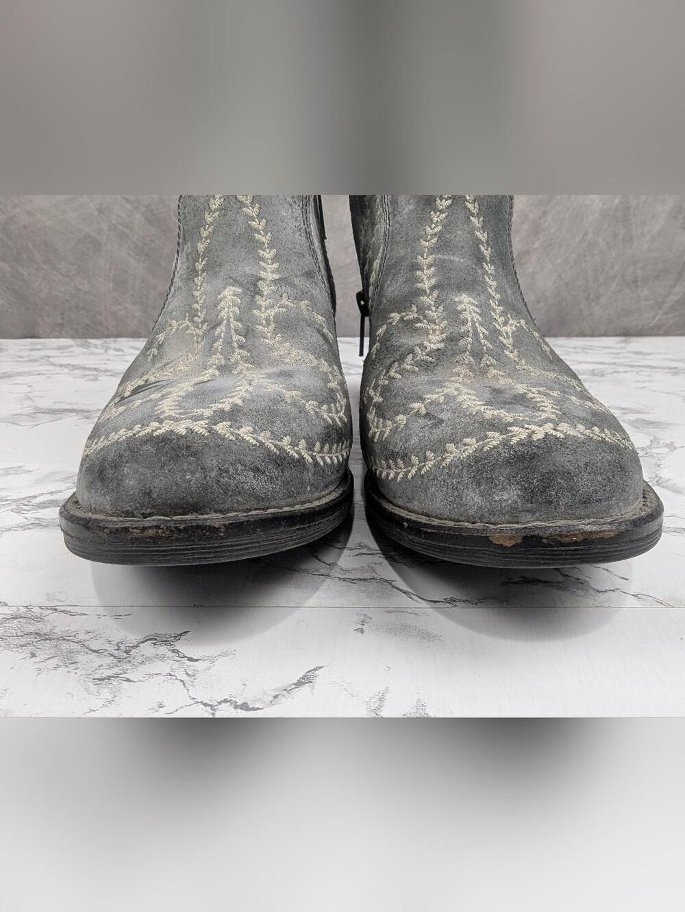 Sterling River Gray Embroidered Western Ankle Boots Booties Size 8.5 M - Picture 3 of 13